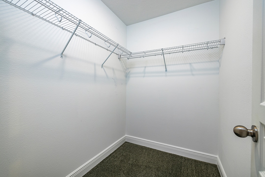 Property p10 image 21